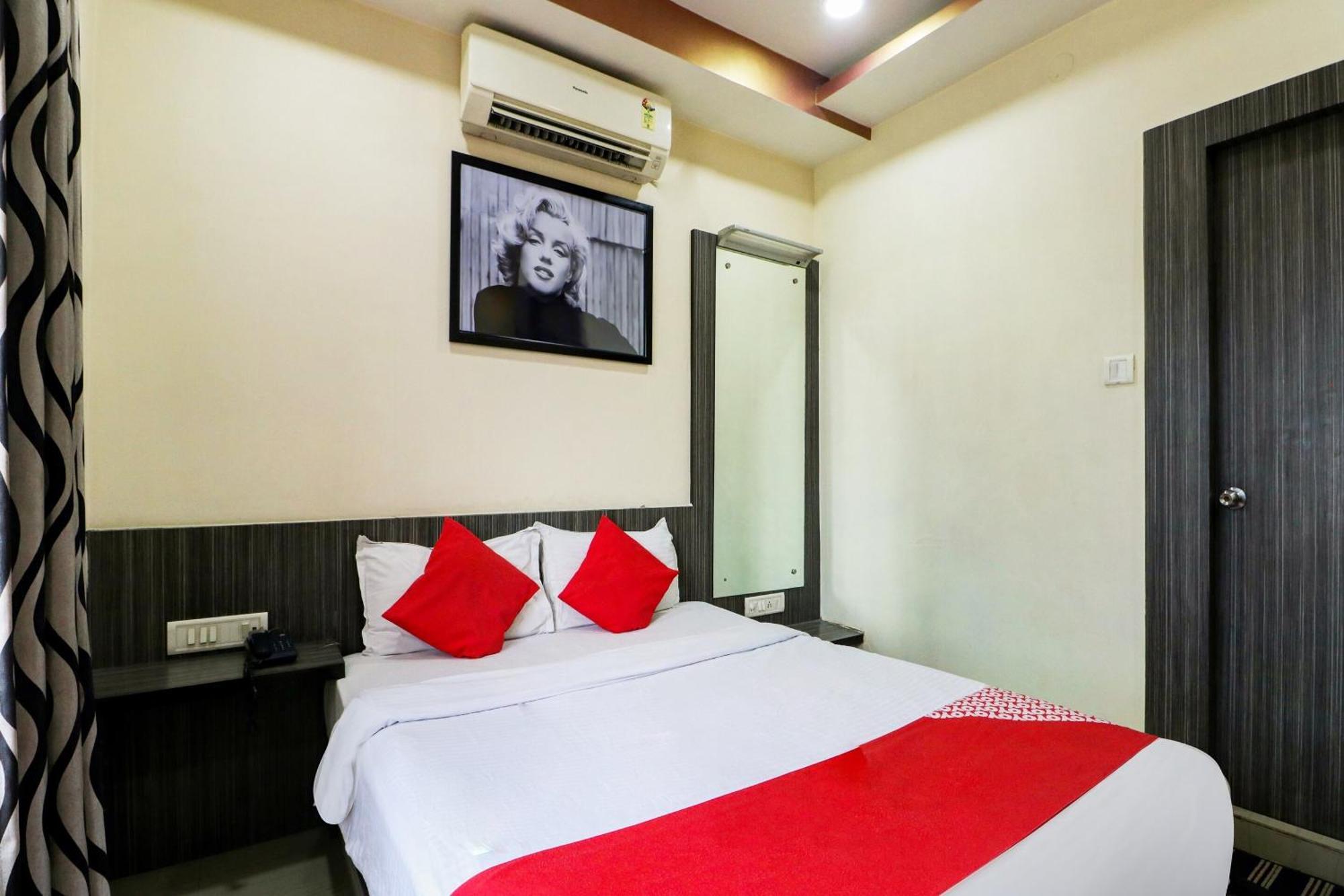 Oyo Flagship 1805 Hotel Star Delight Panchuria エクステリア 写真
