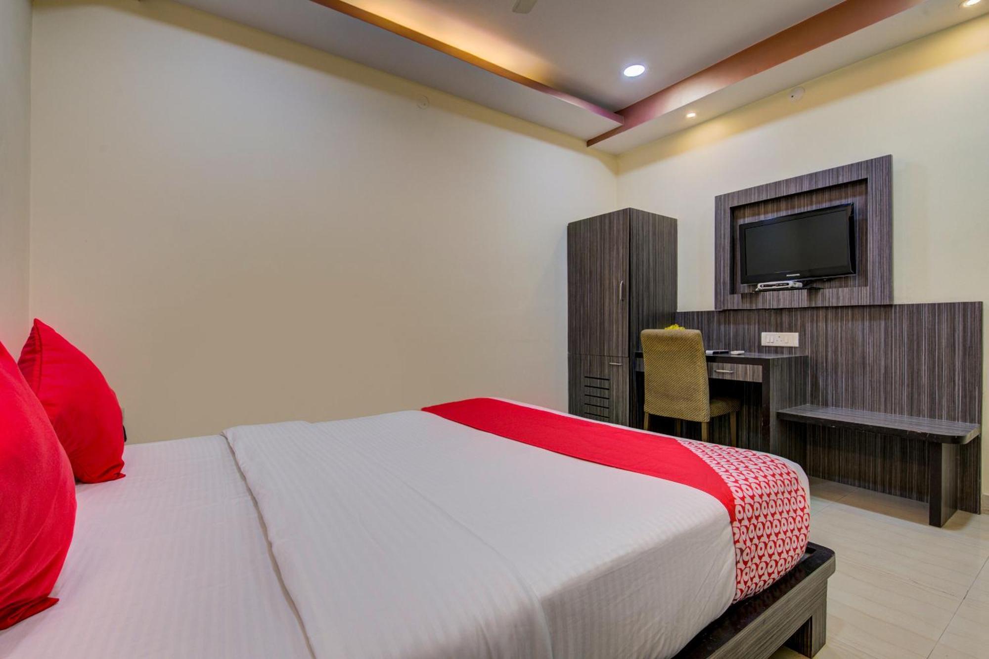 Oyo Flagship 1805 Hotel Star Delight Panchuria エクステリア 写真