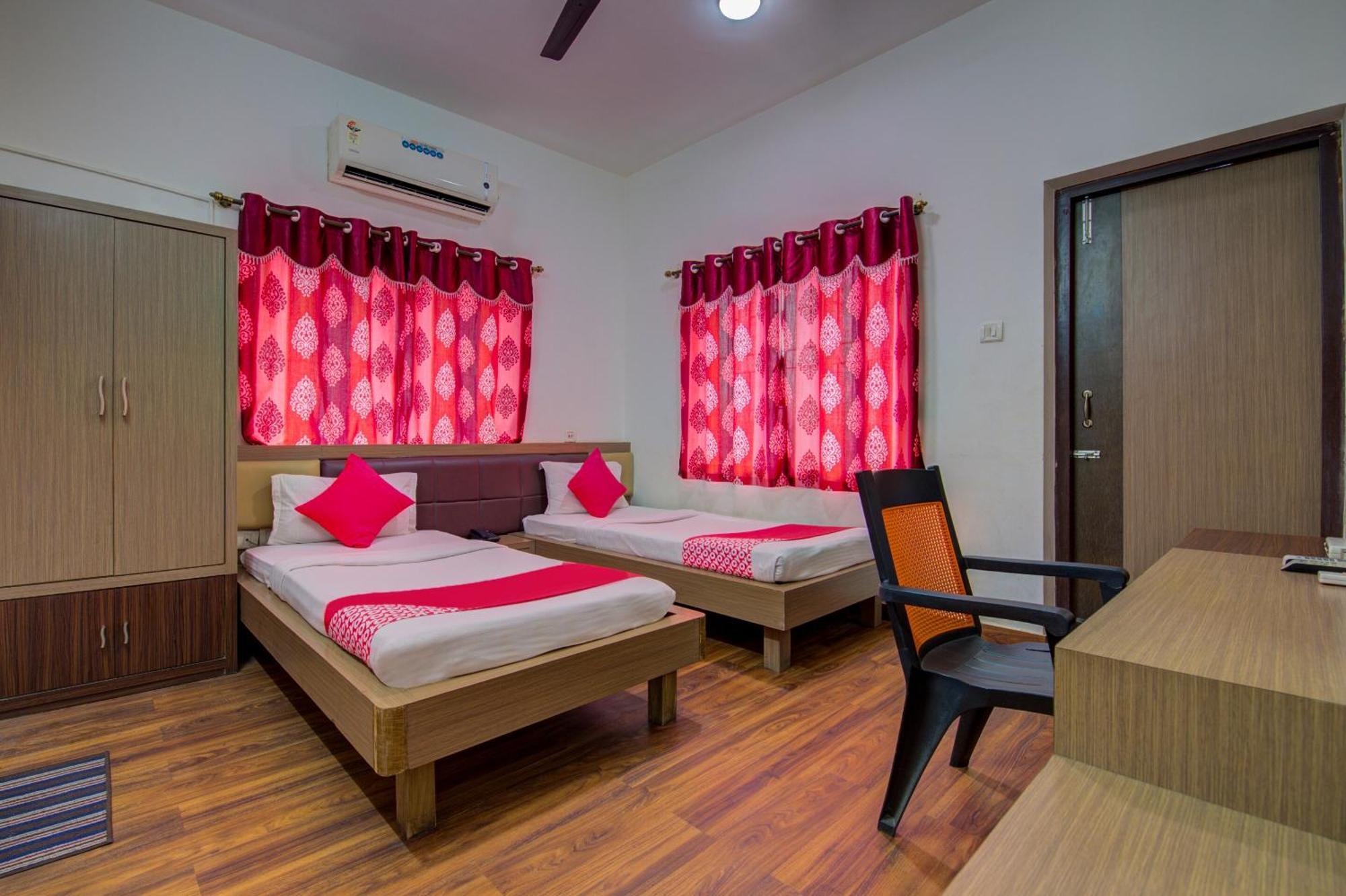 Oyo Flagship 1805 Hotel Star Delight Panchuria エクステリア 写真