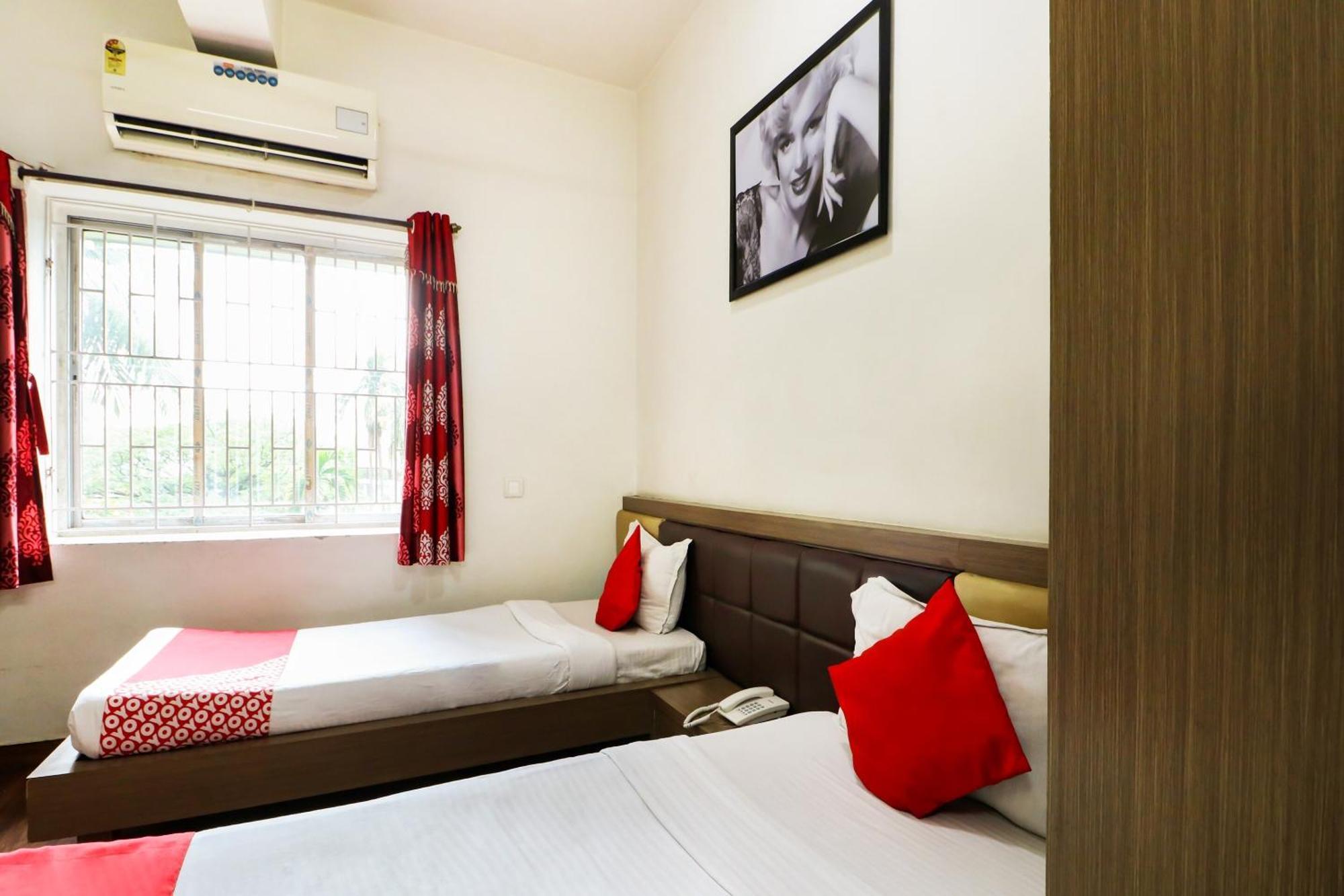 Oyo Flagship 1805 Hotel Star Delight Panchuria エクステリア 写真