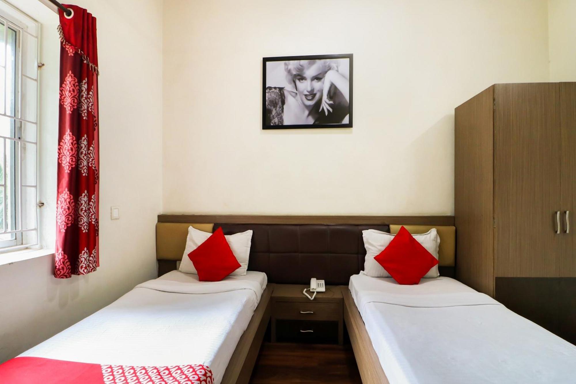 Oyo Flagship 1805 Hotel Star Delight Panchuria エクステリア 写真