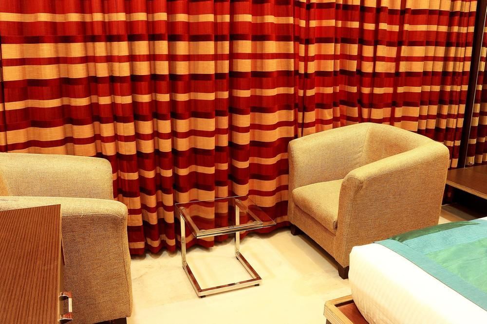Oyo Flagship 1805 Hotel Star Delight Panchuria エクステリア 写真